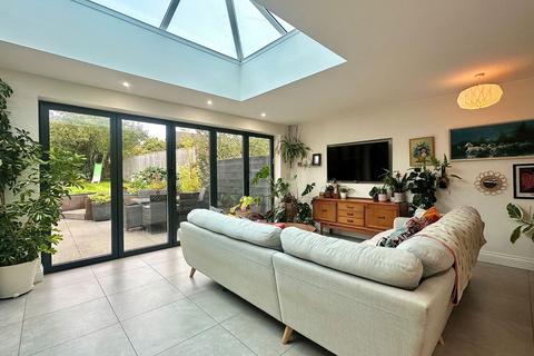 24 Barons Way, Northampton, NN2 8HP