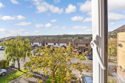 3 bedroom end of terrace house for sale, Mayfield Avenue, Dover, Kent