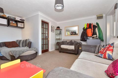 3 bedroom end of terrace house for sale, Mayfield Avenue, Dover CT16