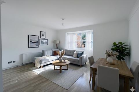 1 bedroom apartment for sale, Halley Gardens, London SE13