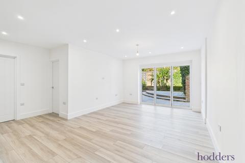 undefined, F8, Holloway Hill, Lyne, Chertsey, Surrey, KT16