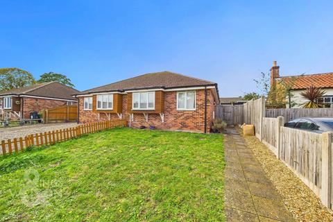2 bedroom semi-detached bungalow for sale, Wood End Close, Norwich NR14