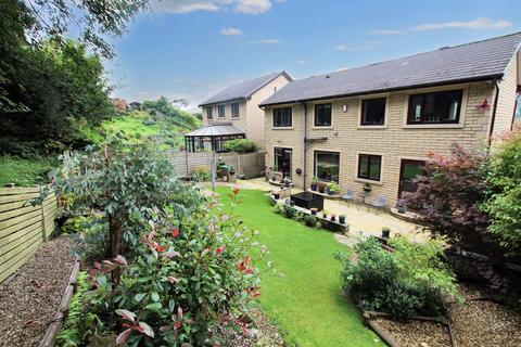 4 bedroom detached house for sale, Dale Avenue, Todmorden OL14