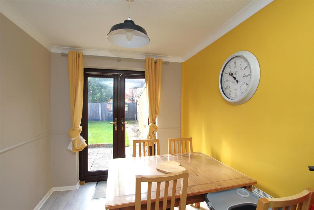 Dining Area.JPG