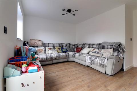 undefined, De Lisle Bush Way, Great Oldbury, Stonehouse