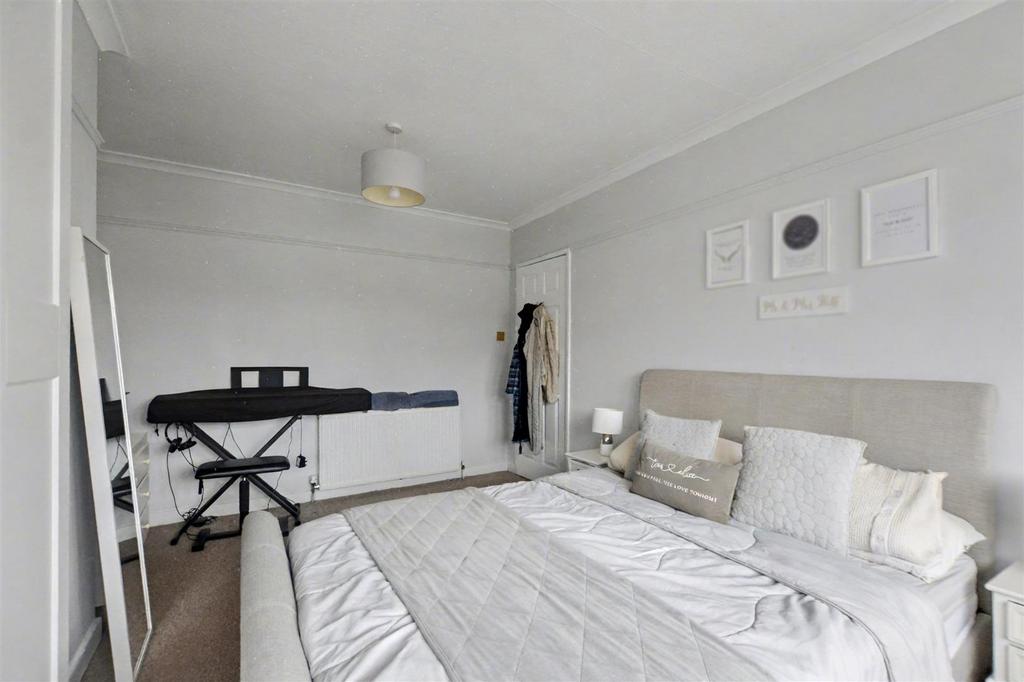 Bedroom 1 2.jpeg