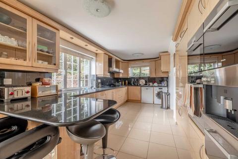 undefined, Beaulieu Close, Datchet SL3