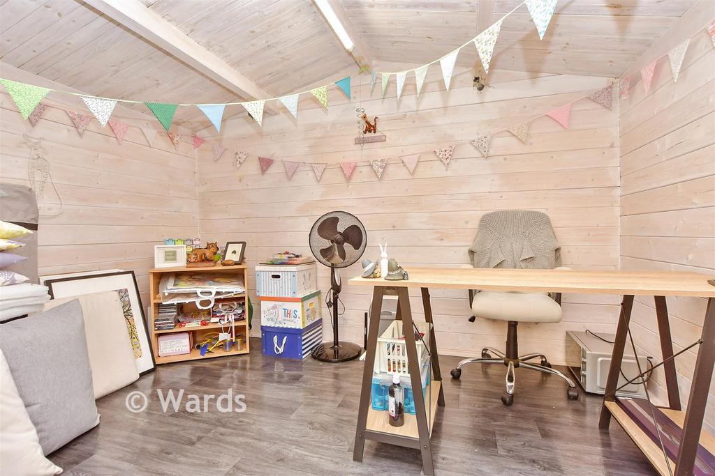 Workshop/Outbuildings