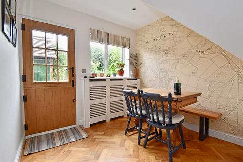 4 Goring Road, Woodcote, Reading, RG8 0QG