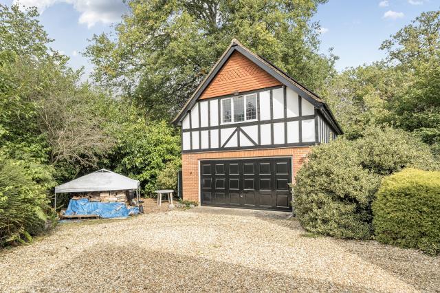 Detached Double Garage