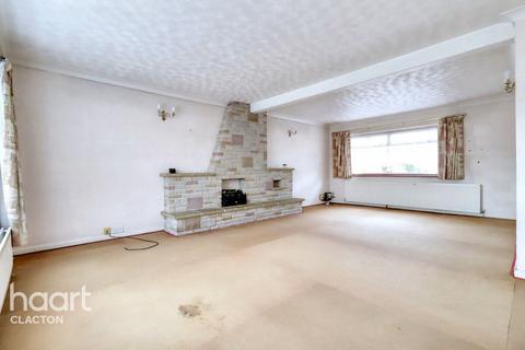 4 bedroom detached house for sale, Point Clear Road, Clacton-On-Sea