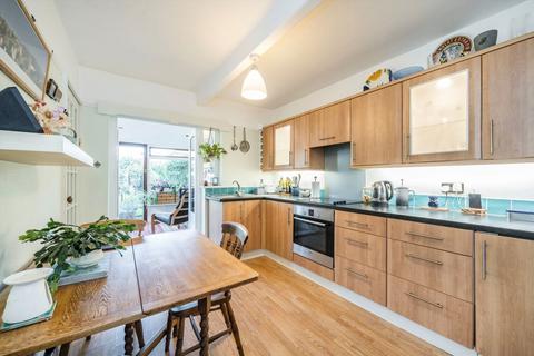 undefined, Swan Close, Feltham TW13