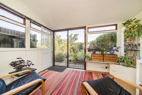 undefined, Swan Close, Feltham TW13
