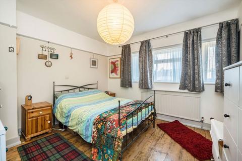 undefined, Swan Close, Feltham TW13