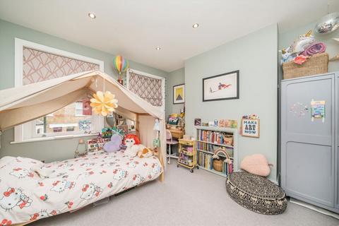 35 Newry Road, Twickenham, TW1 1PJ