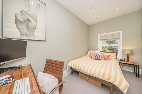 35 Newry Road, Twickenham, TW1 1PJ