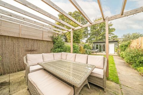 35 Newry Road, Twickenham, TW1 1PJ