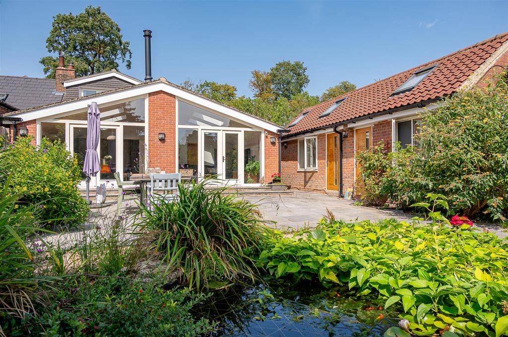 Garden / annex