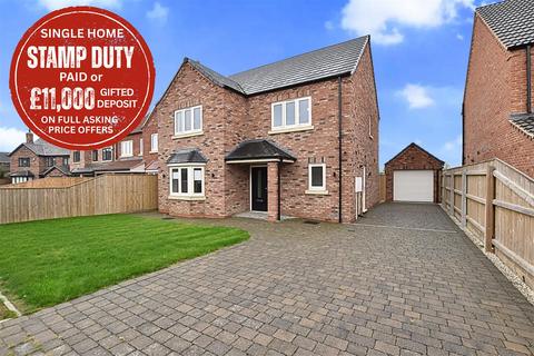 4 bedroom detached house for sale, Clyburn Close, Tetney DN36