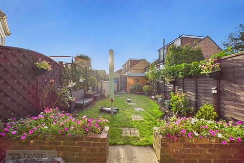 undefined, Maidenbower, Crawley