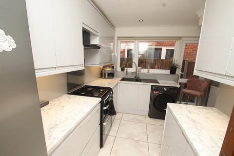 31 Woodlands Road, Orpington, BR6 6EB