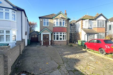 Ashview Gardens, Ashford TW15