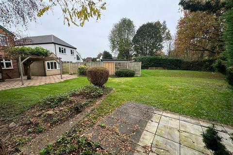 3 bedroom detached house for sale, Ashview Gardens, Ashford TW15