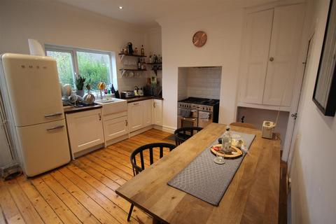 undefined, Meanwood Road, Meanwood, Leeds, LS7 2LP