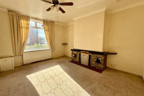 3 bedroom terraced house for sale, Shaw Road, Royton, Oldham, Greater Manchester, OL2