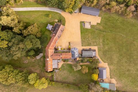 5 bedroom detached house for sale, Eakley Lanes, Newport Pagnell MK16