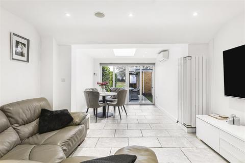 undefined, Welham Manor, Welham Green AL9
