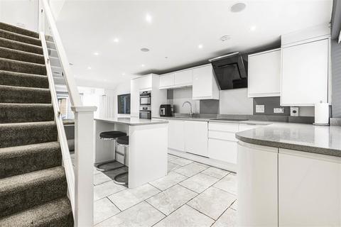 undefined, Welham Manor, Welham Green AL9