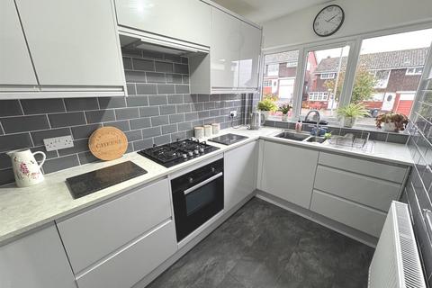 5 Churnet Close, Cheddleton, Leek, ST13 7JN