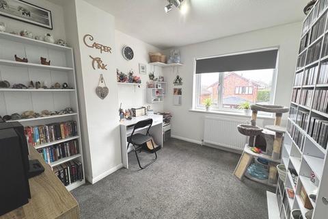 5 Churnet Close, Cheddleton, Leek, ST13 7JN