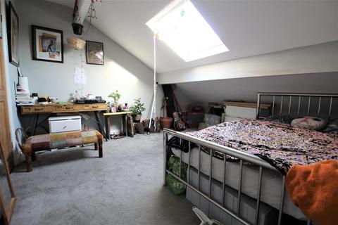 4 bedroom terraced house to rent, Monkbridge Drive, Meanwood, Leeds, LS6 4HU