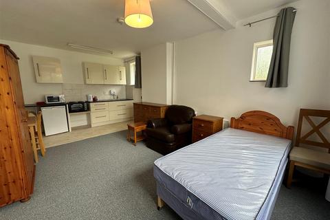 undefined, Reading Road South, Fleet