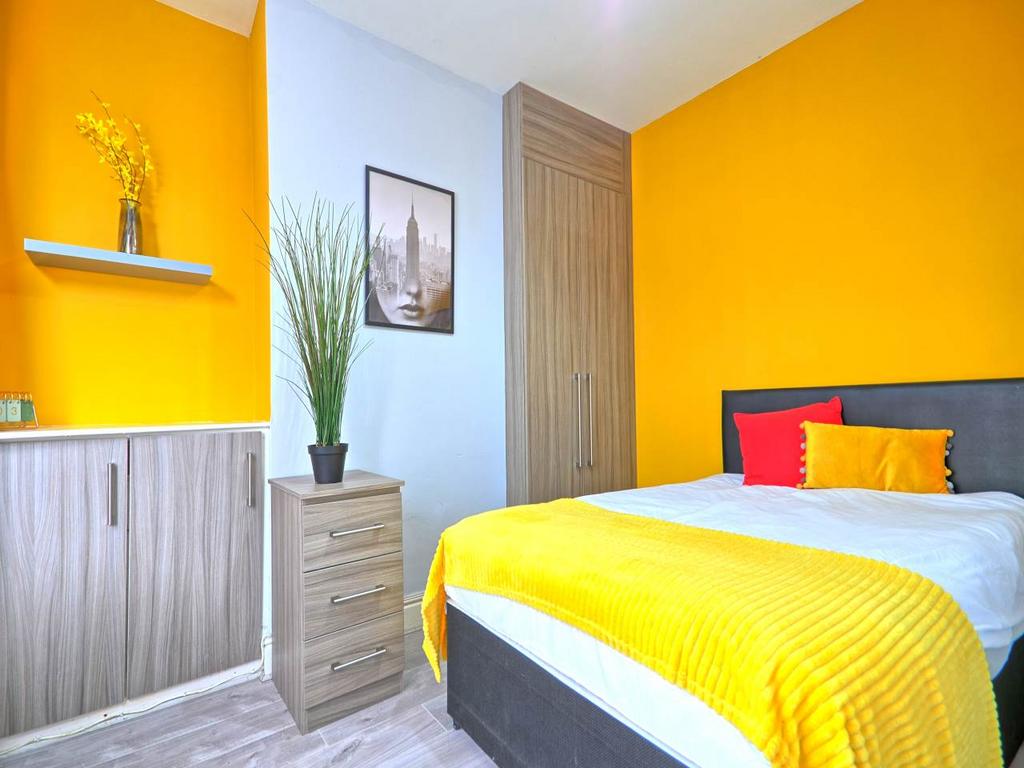 Bed 1