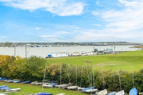 undefined, Remembrance Avenue, Burnham-On-Crouch