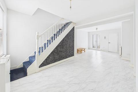122 Millbrook Street, Gloucester, GL1 4BS