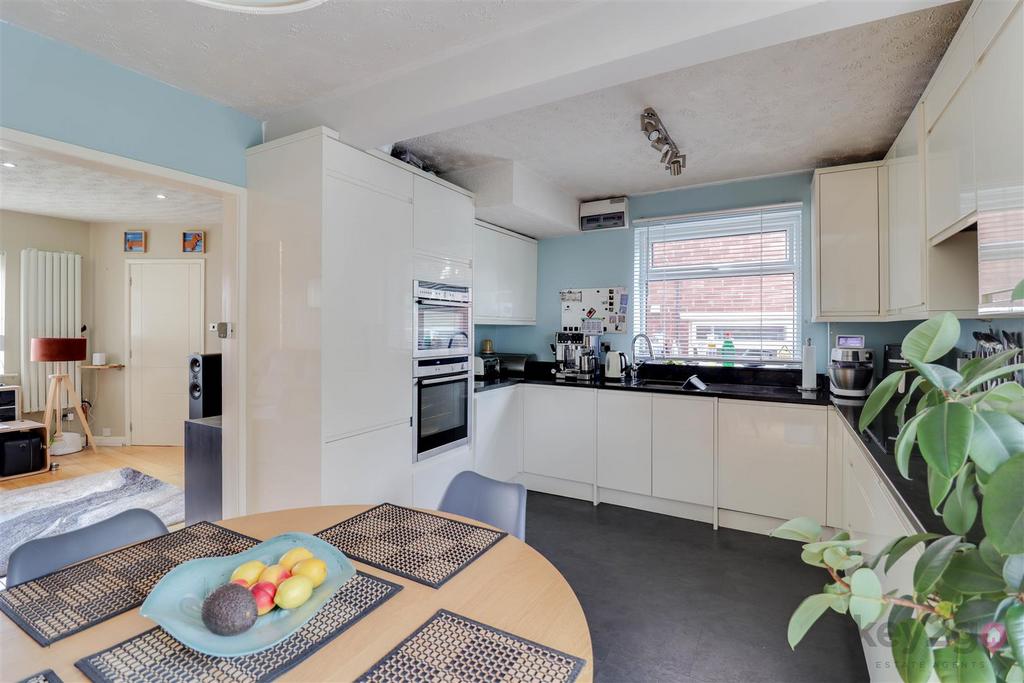 IMG 8881-IMG 8883.jpg