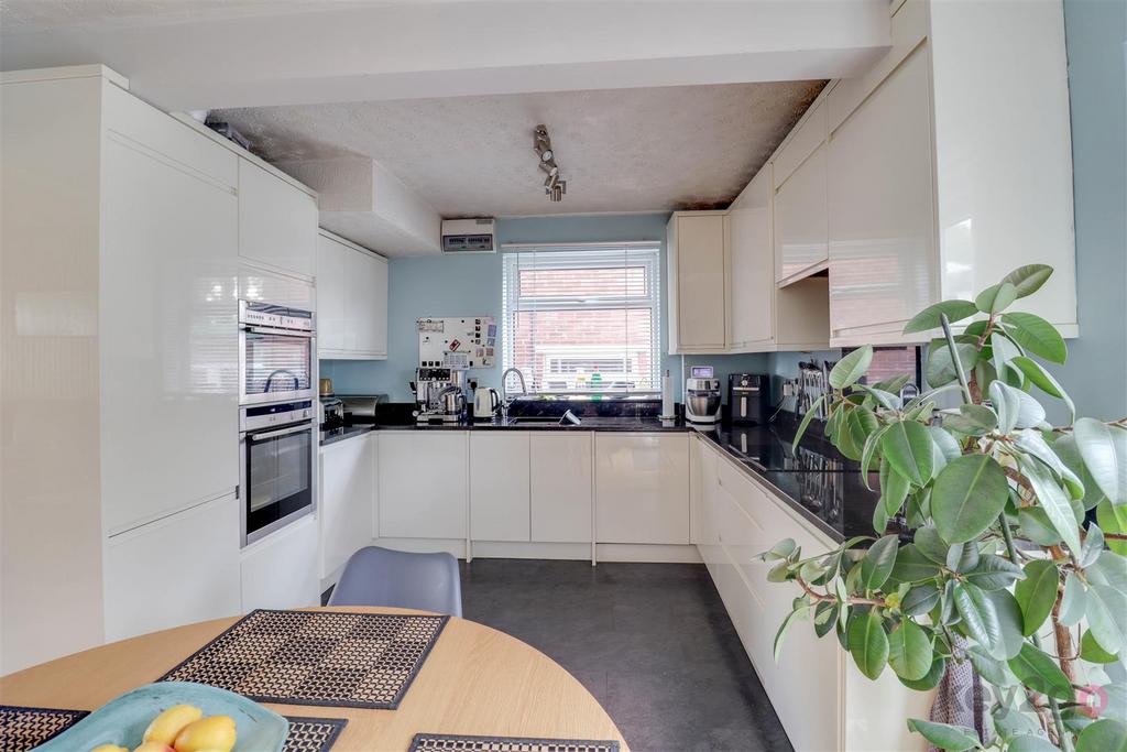 IMG 8884-IMG 8886.jpg