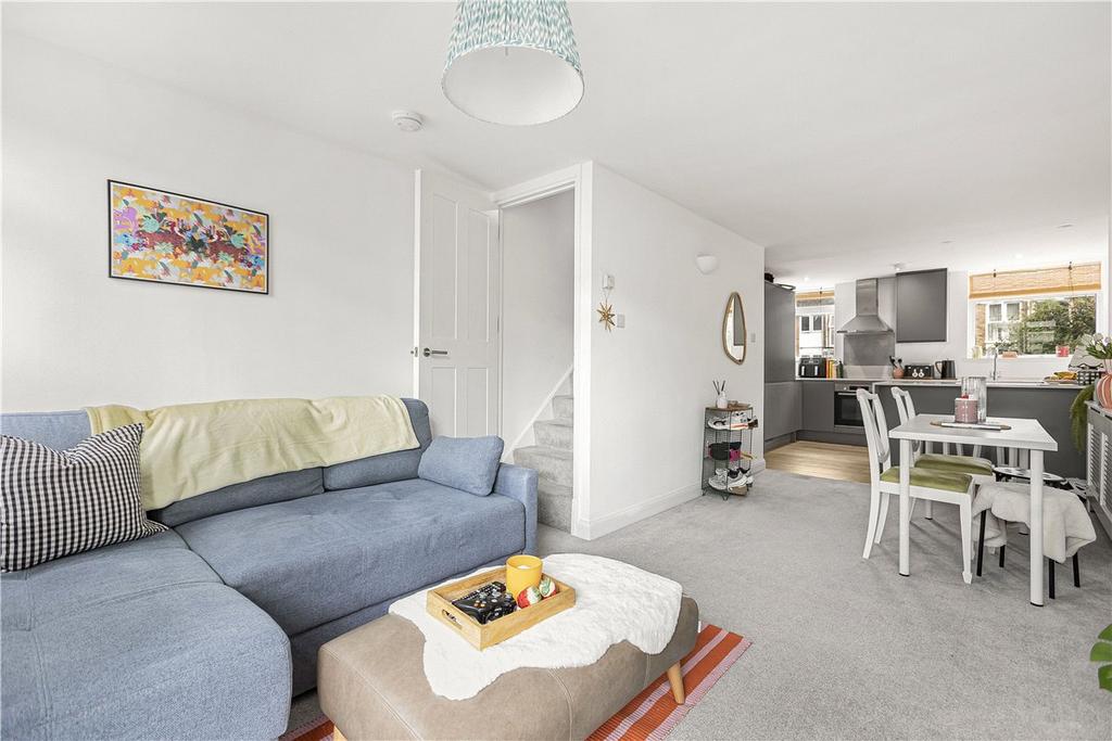Apartment in Oxfordshire - View 4
