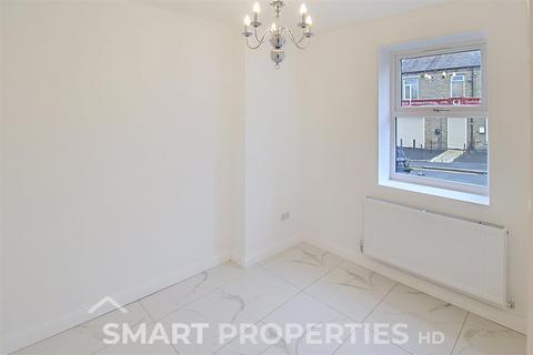 undefined, Thornton Lodge Road, Huddersfield HD1