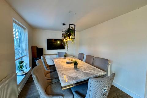 4 bedroom detached house for sale, Lowe Street, Hugglescote, Coalville, LE67