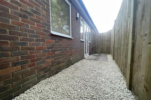 1 bedroom flat to rent, Hempstead Road, Watford