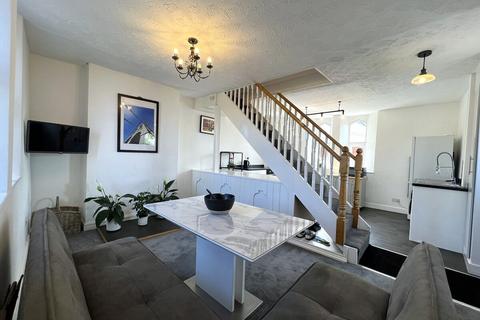 2 bedroom character property for sale, Pensarn, Pentre Berw, Anglesey, LL60