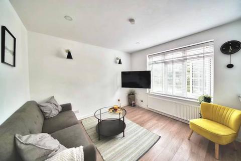 Ashdown Way, Tooting Bec, London, SW17