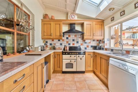 4 bedroom semi-detached house for sale, Aldermaston Road, Pamber Green, Tadley, RG26