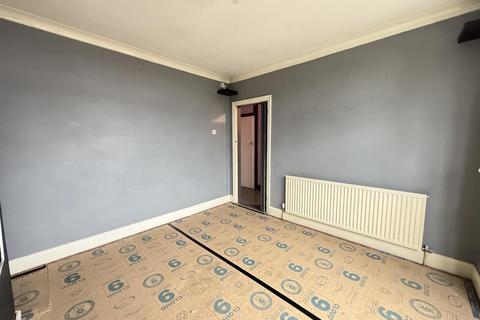 3 bedroom semi-detached house for sale, Highfield Crescent, Rowley Regis