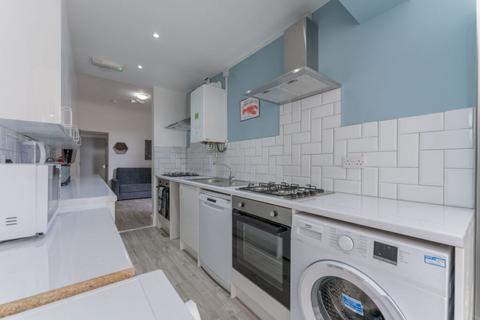 6 bedroom terraced house to rent, Tiverton Road, Birmingham B29